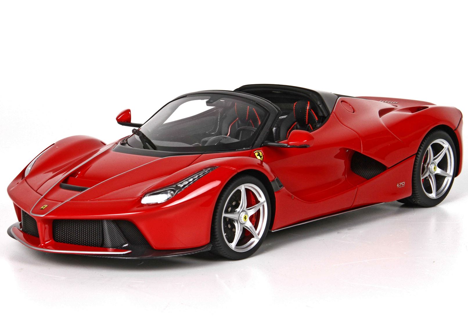 Ferrari LAFERRARI красная